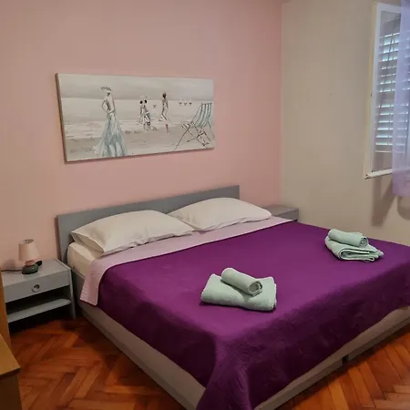 Apartment Vigo & Ines