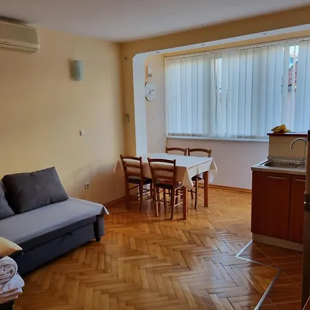 Vigo & Ines Apartment *